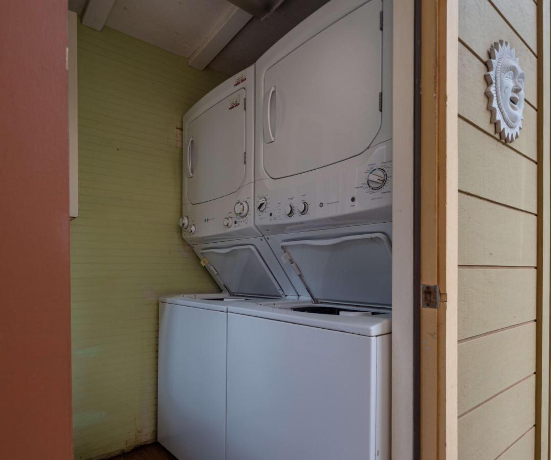 Studio With Mini Kitchen, Pool And Bbq, Pre-Renovation Summer Sale Кихеи Екстериор снимка