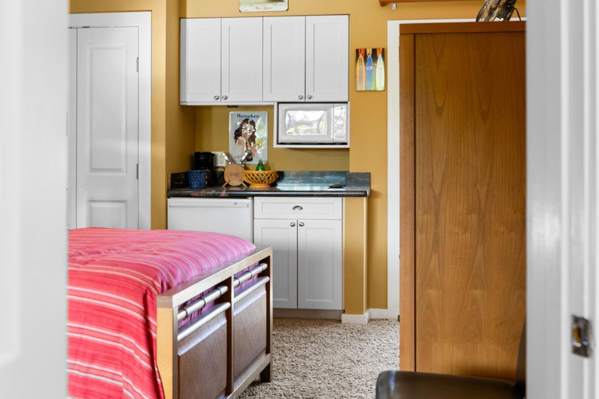Studio With Mini Kitchen, Pool And Bbq, Pre-Renovation Summer Sale Кихеи Екстериор снимка