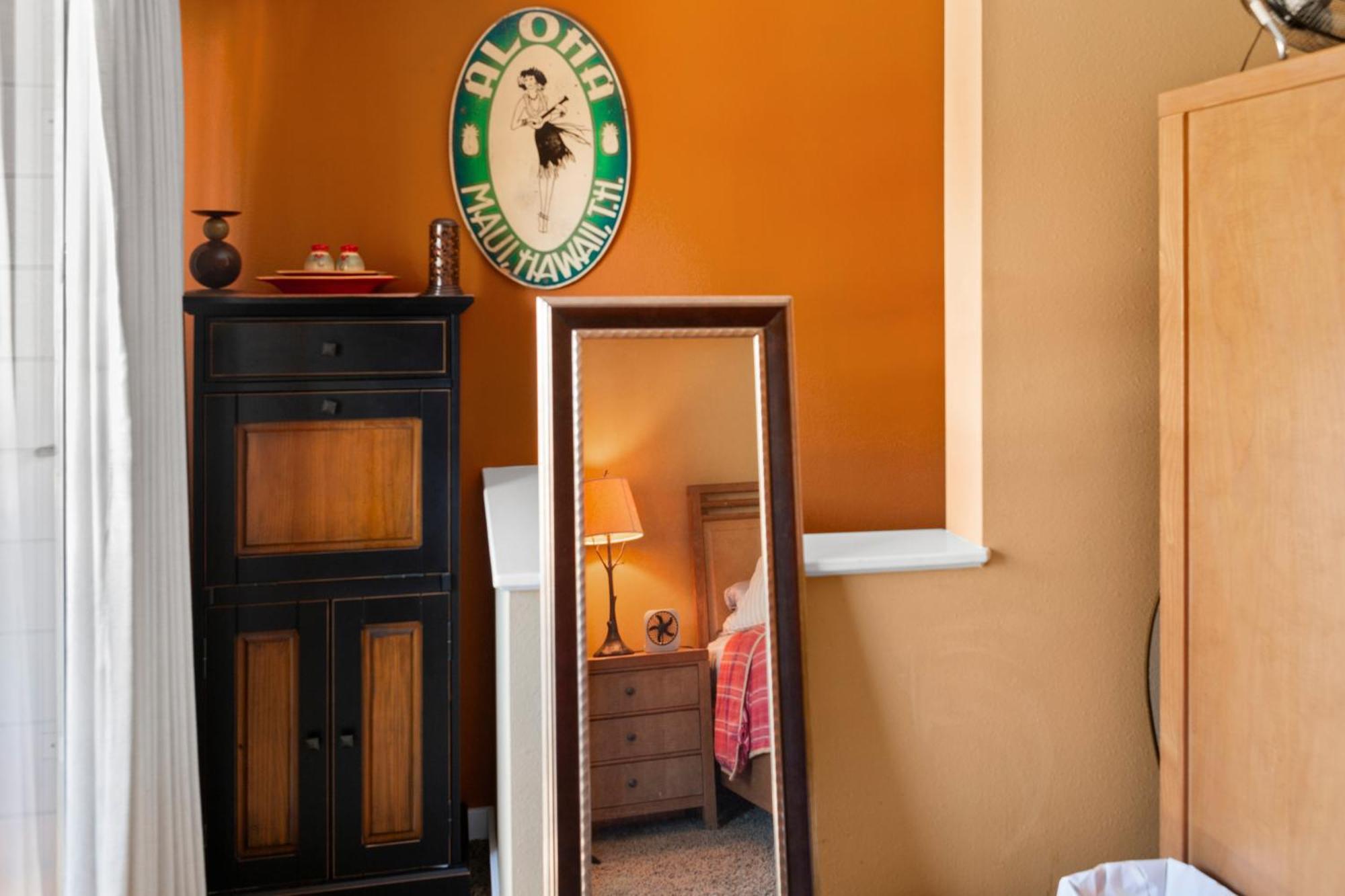 Studio With Mini Kitchen, Pool And Bbq, Pre-Renovation Summer Sale Кихеи Екстериор снимка